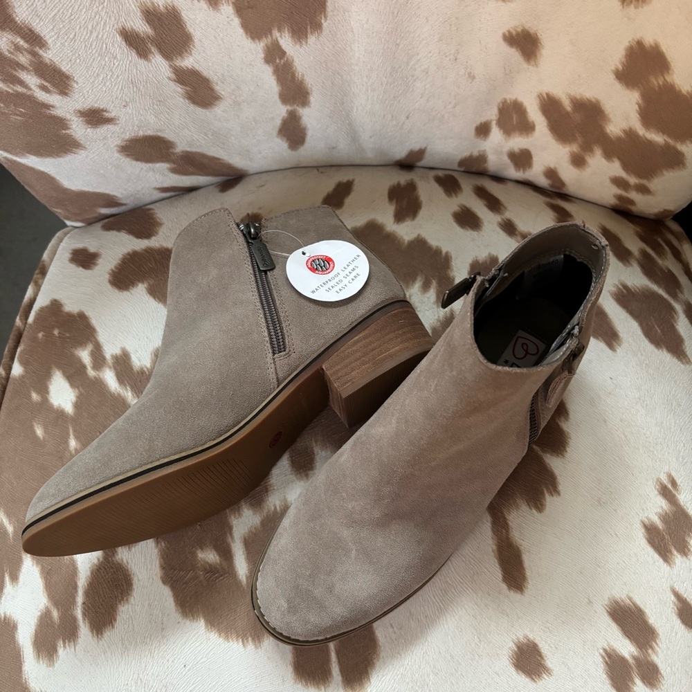 Blondo Liam Ankle Boots w/2 Zippers